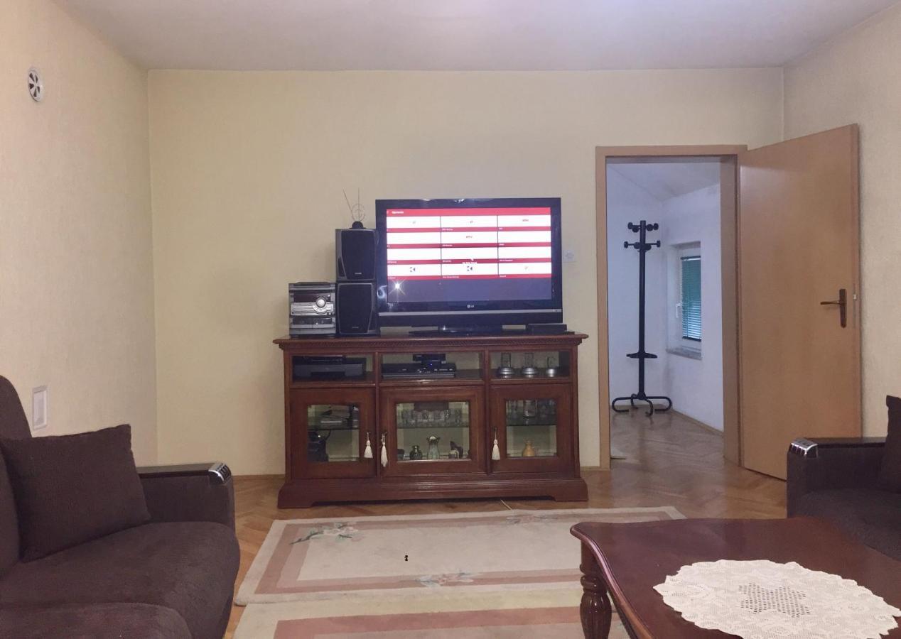 Jani Apartment Приштина Экстерьер фото
